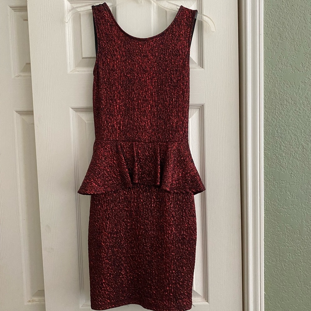 Red formal dress size S